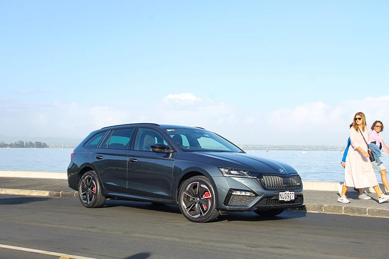 Skoda phev octavia best sale